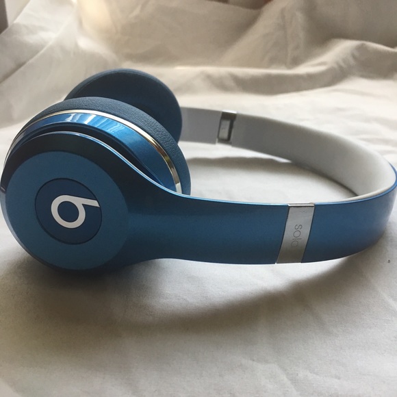 Beats by Dre Solo 2 wired headphones - Picture 3 of 5